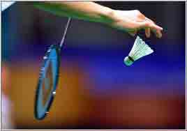 Badminton String, Replace Badminton String, Change Badminton String, Badminton Stringing, Badminton String Repair, Badminton Restring, badminton racket grip, badminton shuttlecock, Singapore